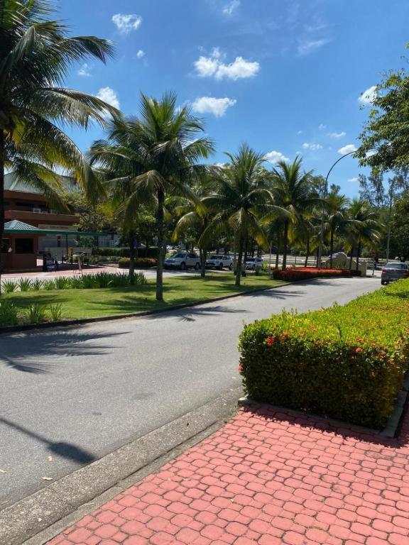 Flat Na Barra Da Tijuca. Appartamento *