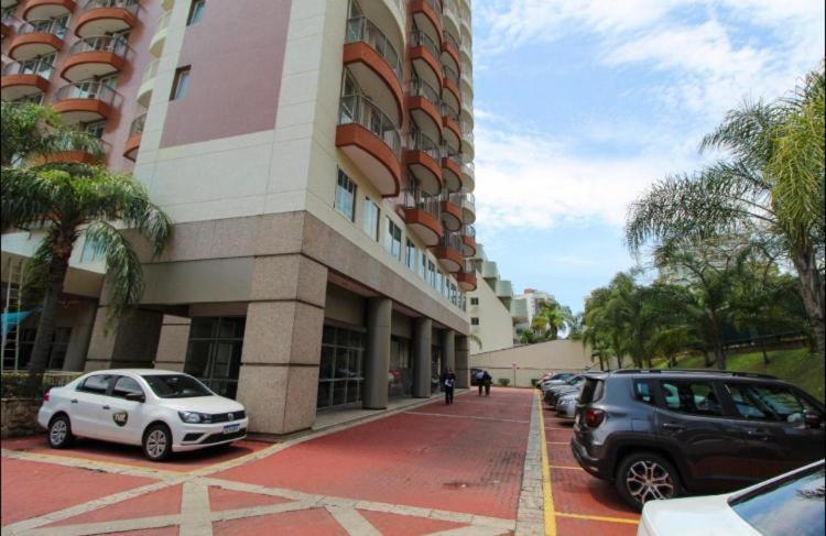 Apartamento Barra Da Tijuca - 508 - De Frente Maravilhosa Piscina - Estacionamento Gratuito - Academia Comphania Atletica - Balsa Gratis - Microondas - Geladeira Grande - Recepcao 24horas - Wi-fi - Com Pia *