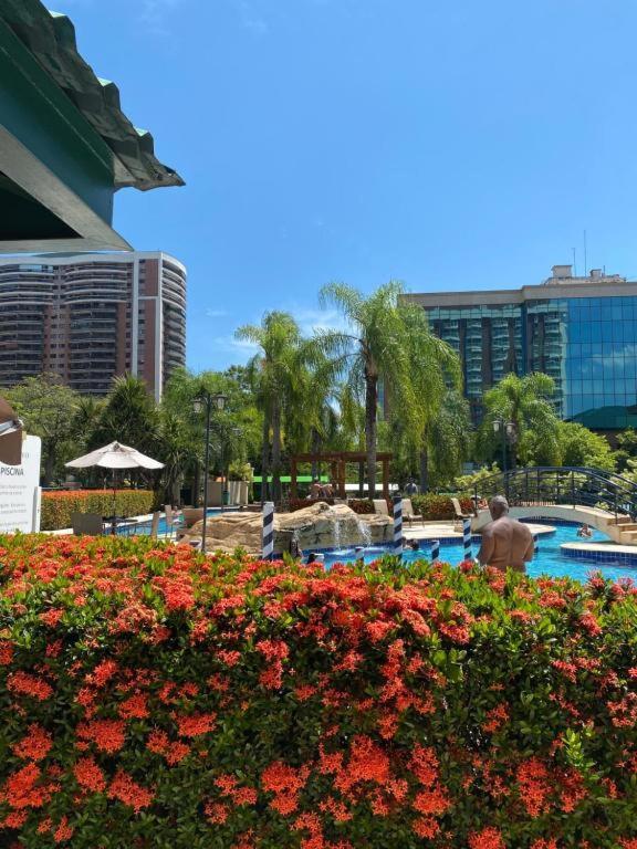 Apartamento Barra Da Tijuca - 508 - De Frente Maravilhosa Piscina - Estacionamento Gratuito - Academia Comphania Atletica - Balsa Gratis - Microondas - Geladeira Grande - Recepcao 24horas - Wi-fi - Com Pia Río de Janeiro